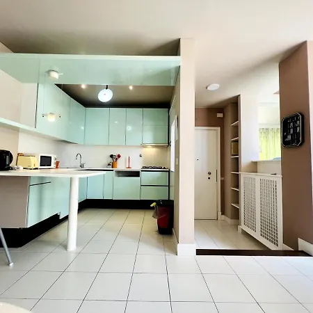 Luxury Penthouse Belvedere - דירה