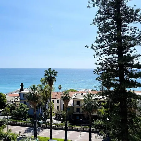 Luxury Penthouse Belvedere - Ospedaletti